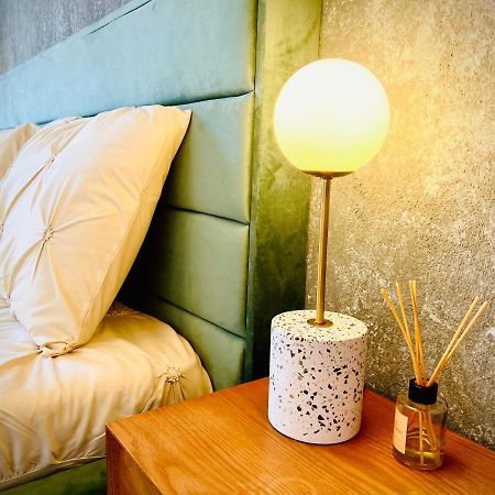 Exquisite - Two Bedroom Apartment Bucureşti Ngoại thất bức ảnh