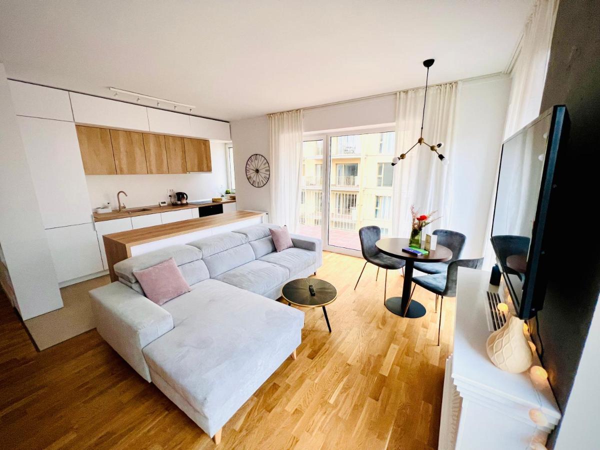 Exquisite - Two Bedroom Apartment Bucureşti Ngoại thất bức ảnh