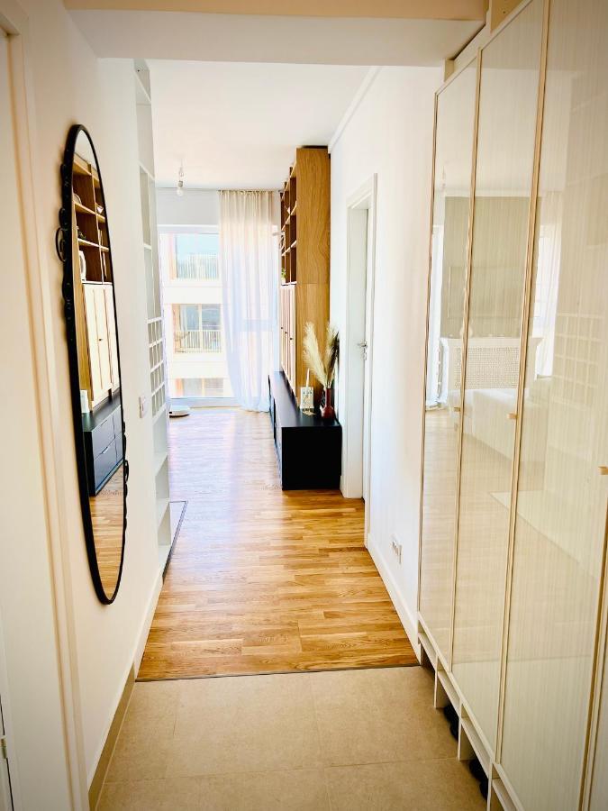 Exquisite - Two Bedroom Apartment Bucureşti Ngoại thất bức ảnh